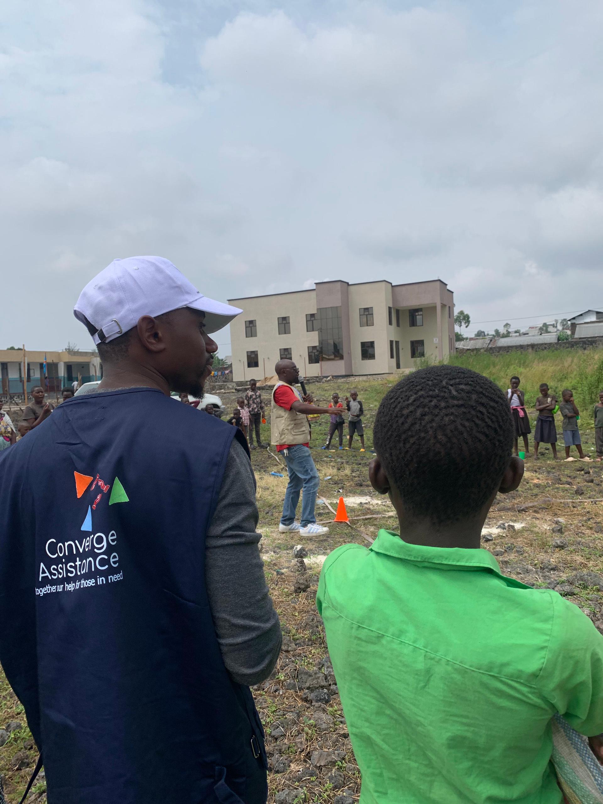 Displaced people aid